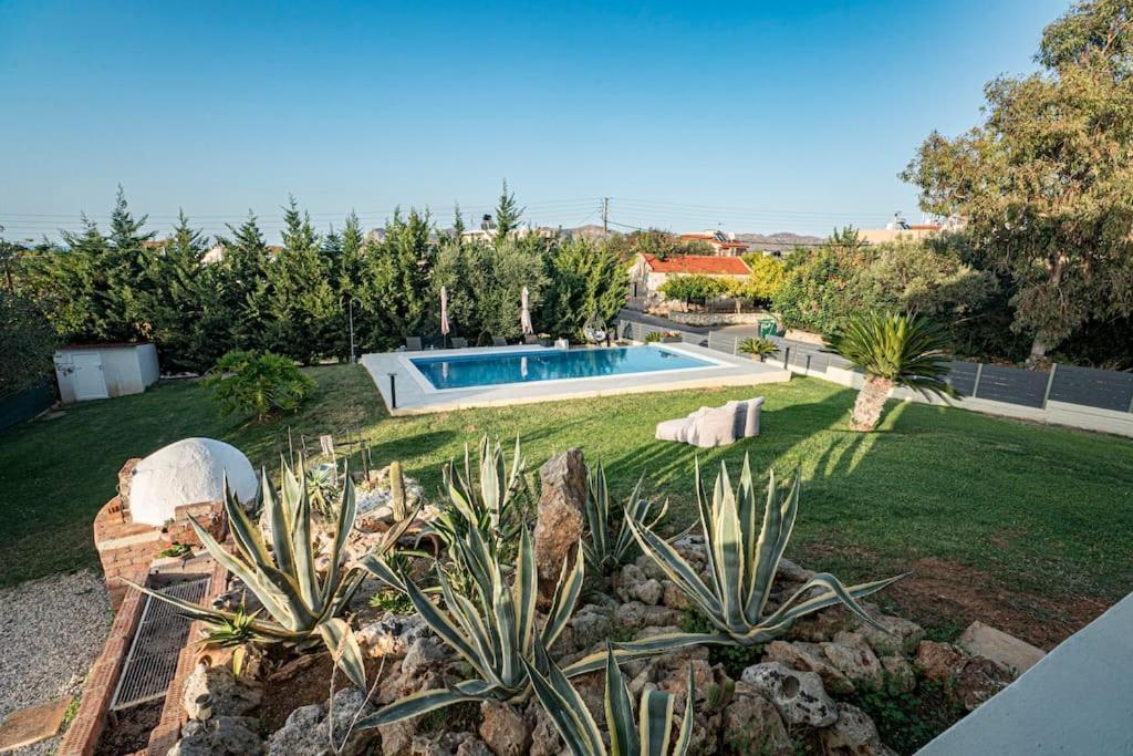 Villa Detoro Kambánion Exterior photo